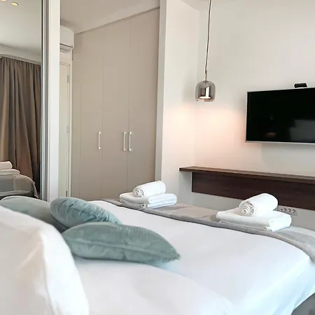 Panoramic View Premium Bw Apartment *